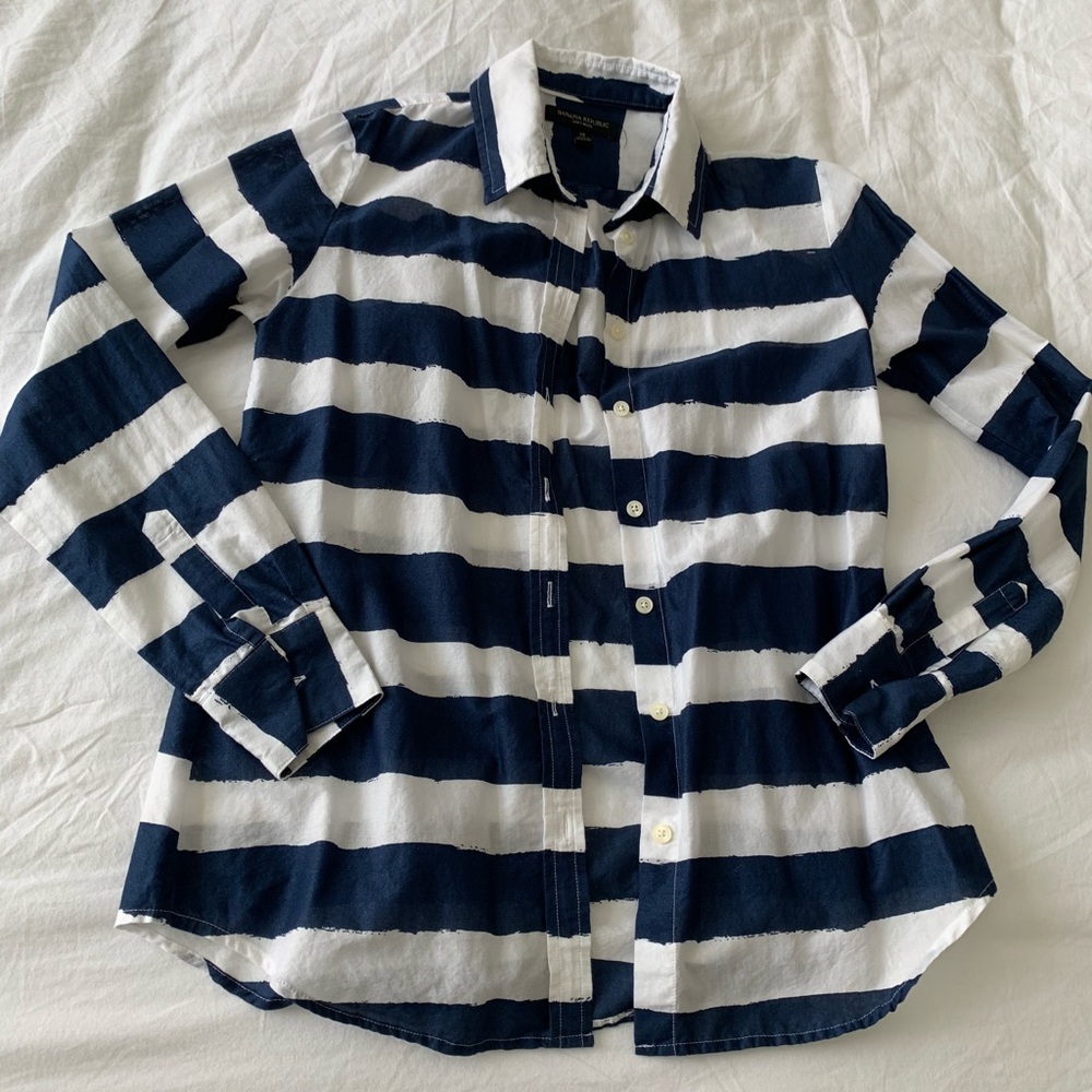 Banana Republic Button Up